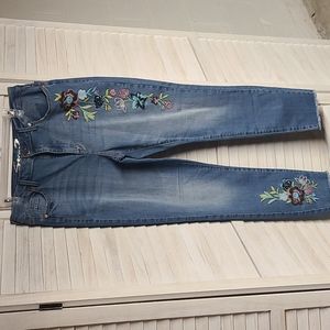 Seven7 size 16 jeans with flower embroidery